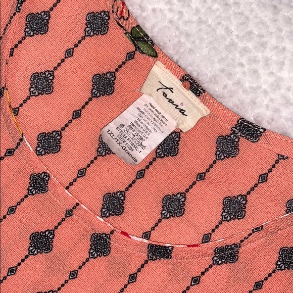 Tovia Blouse - Picture 2 of 3